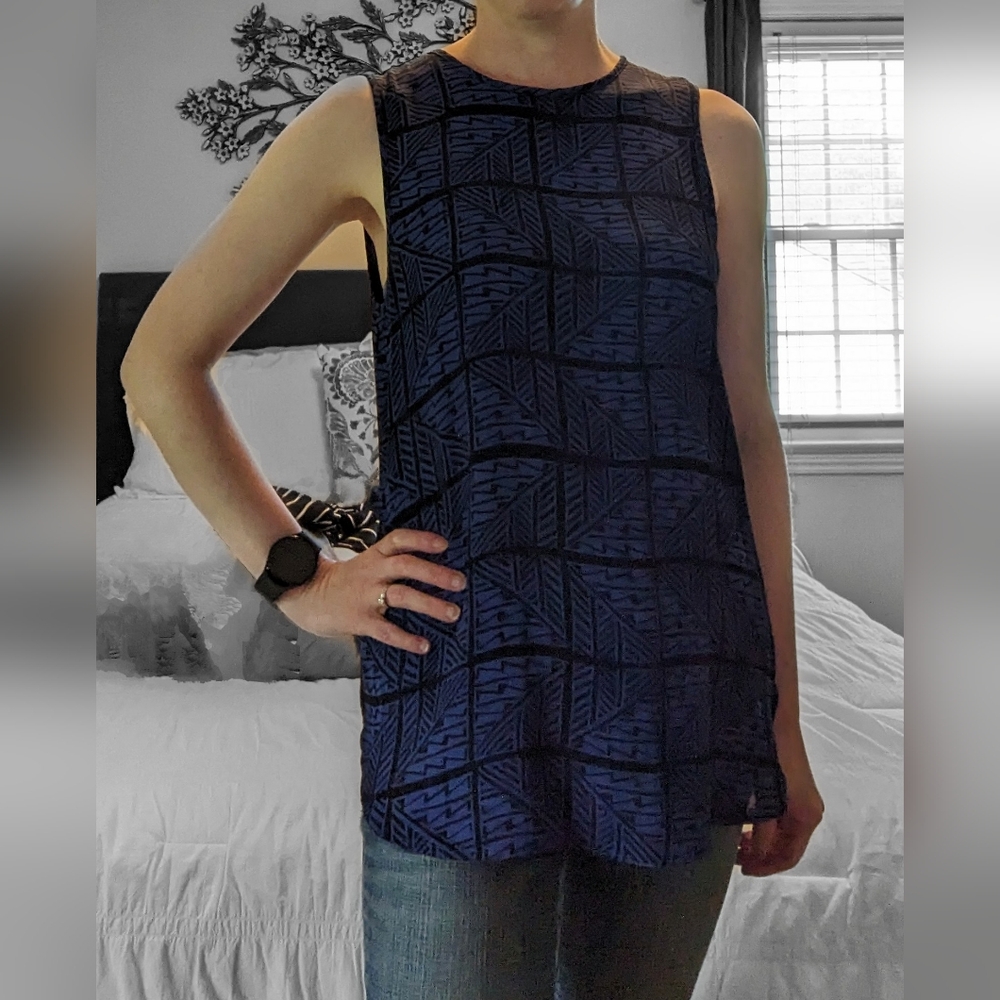 Lucky Brand top in jazzy print size S